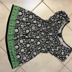 Summer Top Size Small Max Edition Brand. Super cute with short, skinny pants